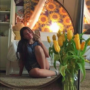 Meet your Posher, Hannah